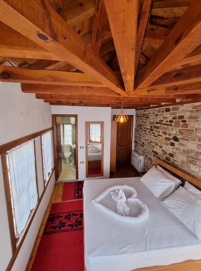 The Heart Of The Bazaar Guest House Gjirokastër Exterior foto