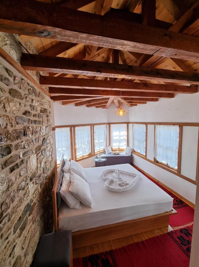 The Heart Of The Bazaar Guest House Gjirokastër Exterior foto
